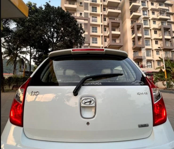 Hyundai i10 - Thumbnail 8